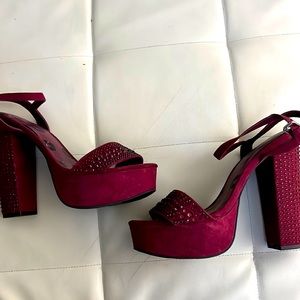 New Without Tag Juicy Couture Platform Blocked Heels Sz 9